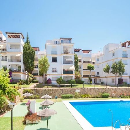 Apartamento Con Piscina Cerca Del Golf En Atalaya - Atalaya Del Golf 31 Estepona Luaran gambar