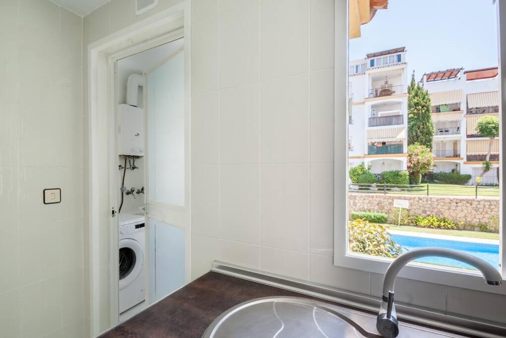 Apartamento Con Piscina Cerca Del Golf En Atalaya - Atalaya Del Golf 31 Estepona Luaran gambar